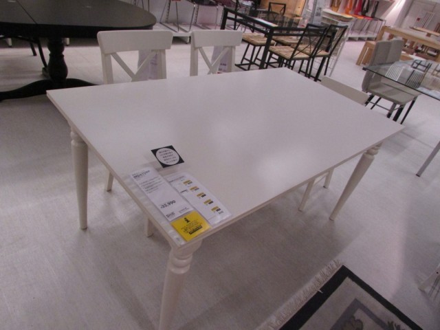 伸長式テーブル2
